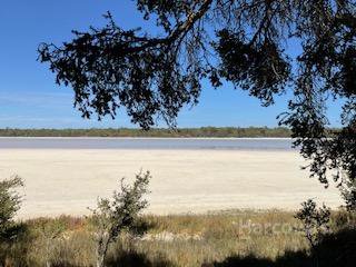 Photo - 74 Newnham Road, Lake Clifton WA 6215 - Image 16