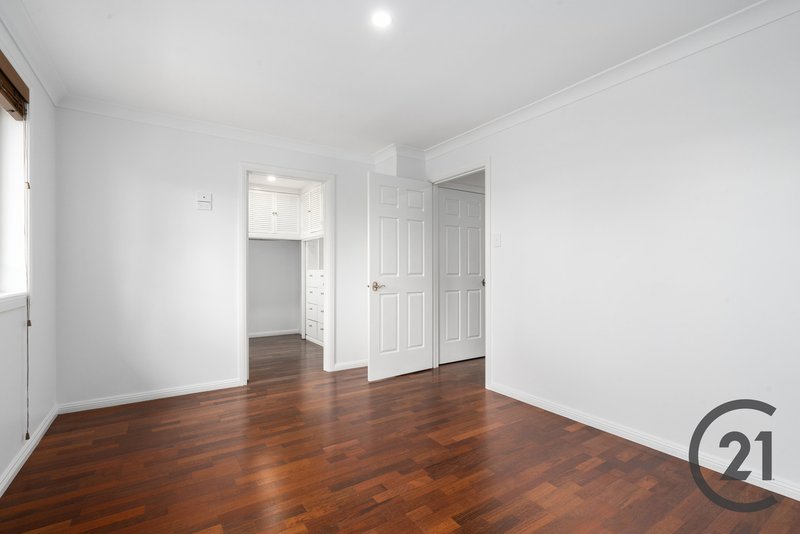 Photo - 74 Nineteenth Avenue, Hoxton Park NSW 2171 - Image 6