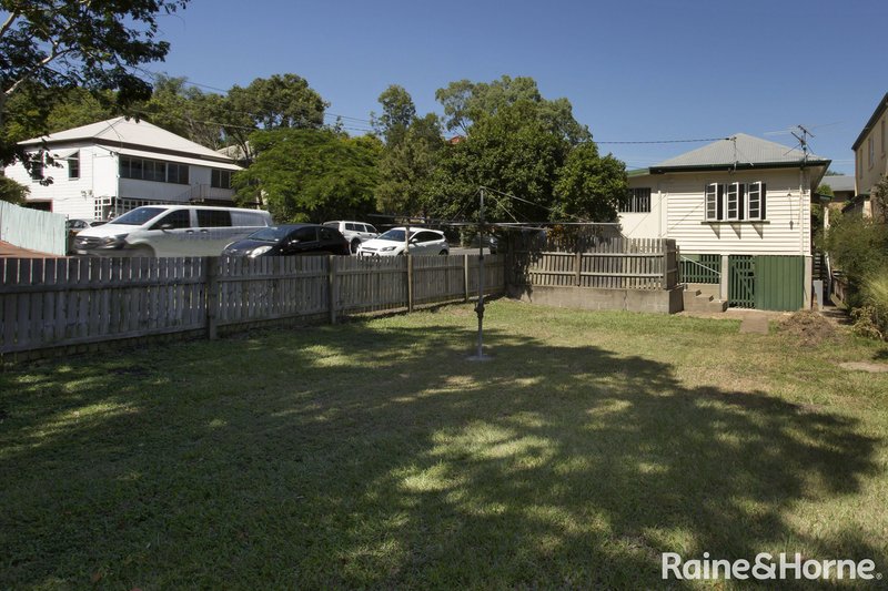 Photo - 74 Oxford Terrace, Taringa QLD 4068 - Image 8