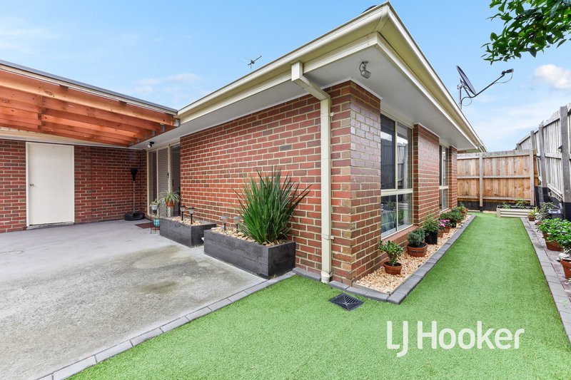 Photo - 7/4 Paydon Way, Hampton Park VIC 3976 - Image 13