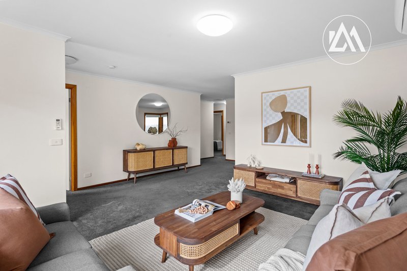 Photo - 74 Pembroke Drive, Somerville VIC 3912 - Image 3