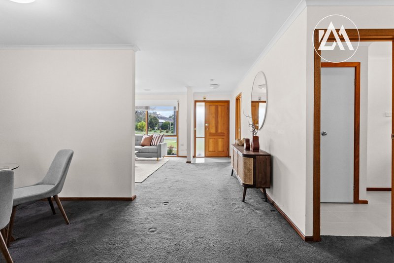 Photo - 74 Pembroke Drive, Somerville VIC 3912 - Image 4