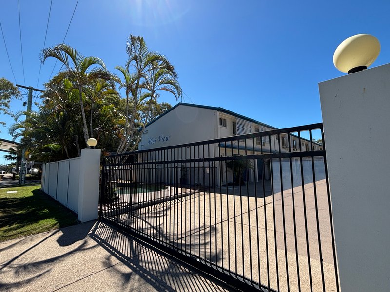 Photo - 7/4 Pilot Street, Urangan QLD 4655 - Image 2