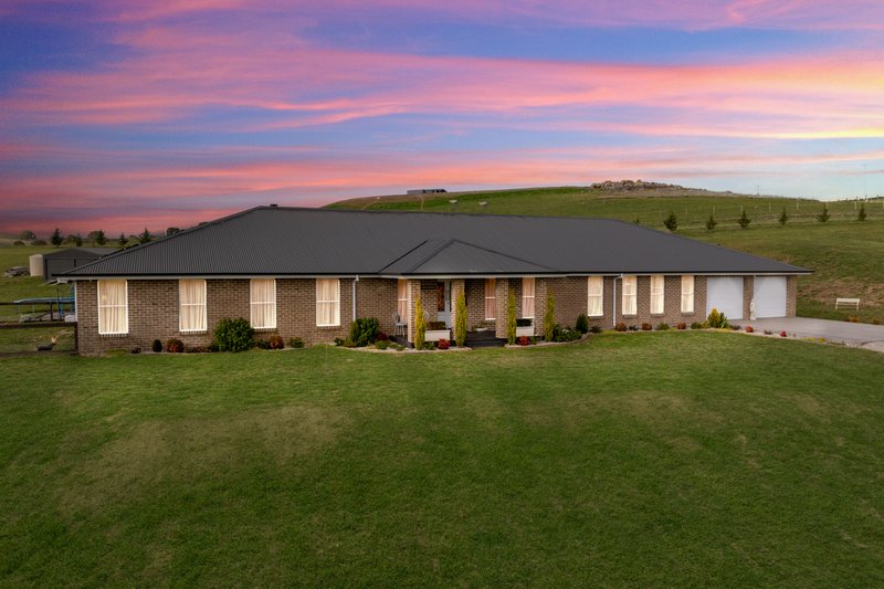 Photo - 74 Pittman Drive, Blayney NSW 2799 - Image 1