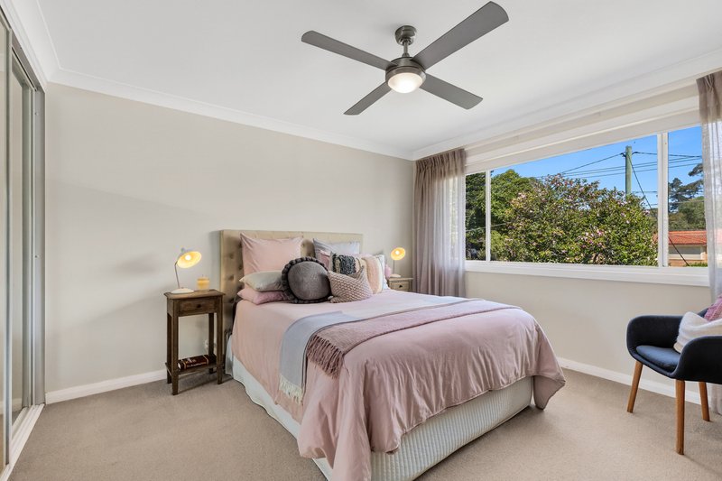 Photo - 74 Pringle Avenue, Belrose NSW 2085 - Image 9