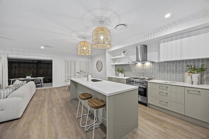 Photo - 74 Redcomb Drive, Park Ridge QLD 4125 - Image 9