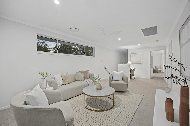 Photo - 74 Redcomb Drive, Park Ridge QLD 4125 - Image 10