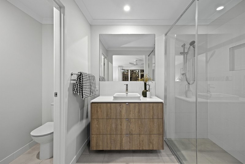 Photo - 74 Redcomb Drive, Park Ridge QLD 4125 - Image 14