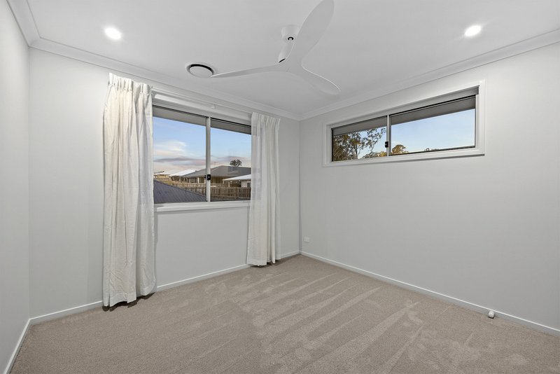 Photo - 74 Redcomb Drive, Park Ridge QLD 4125 - Image 16