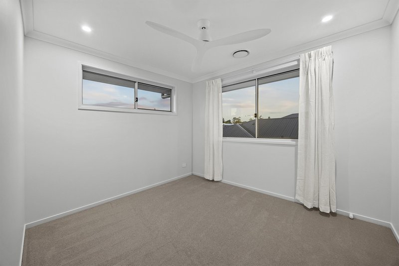Photo - 74 Redcomb Drive, Park Ridge QLD 4125 - Image 19