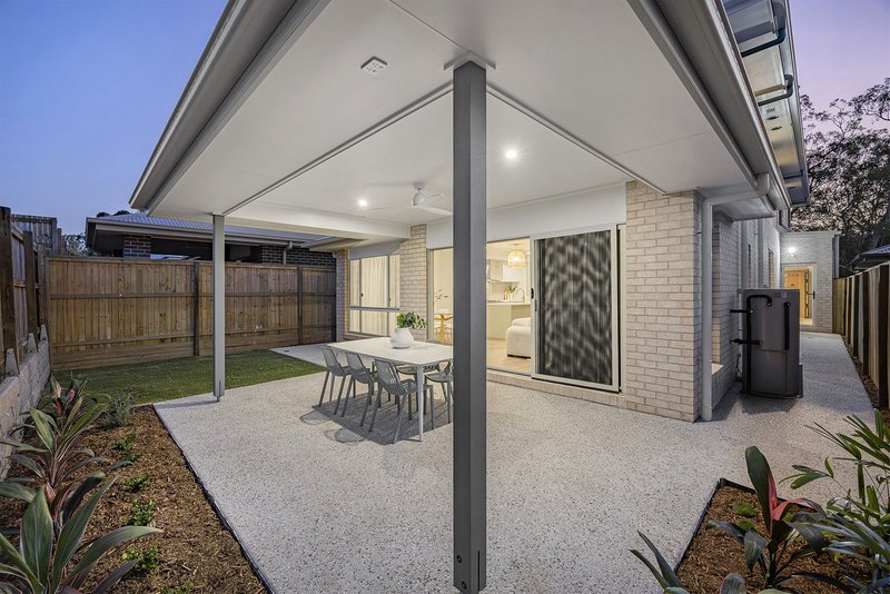 Photo - 74 Redcomb Drive, Park Ridge QLD 4125 - Image 25