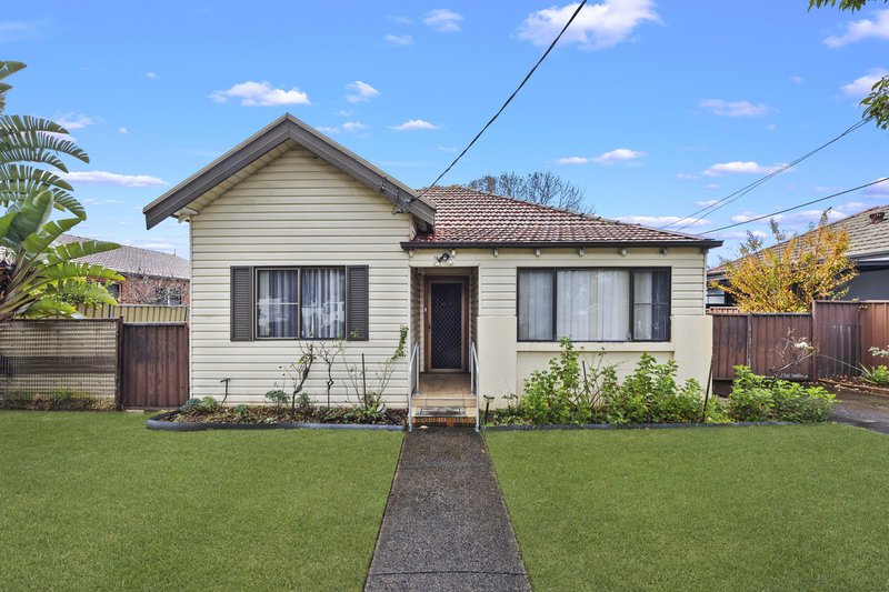 Photo - 74 Renown Avenue, Wiley Park NSW 2195 - Image 2