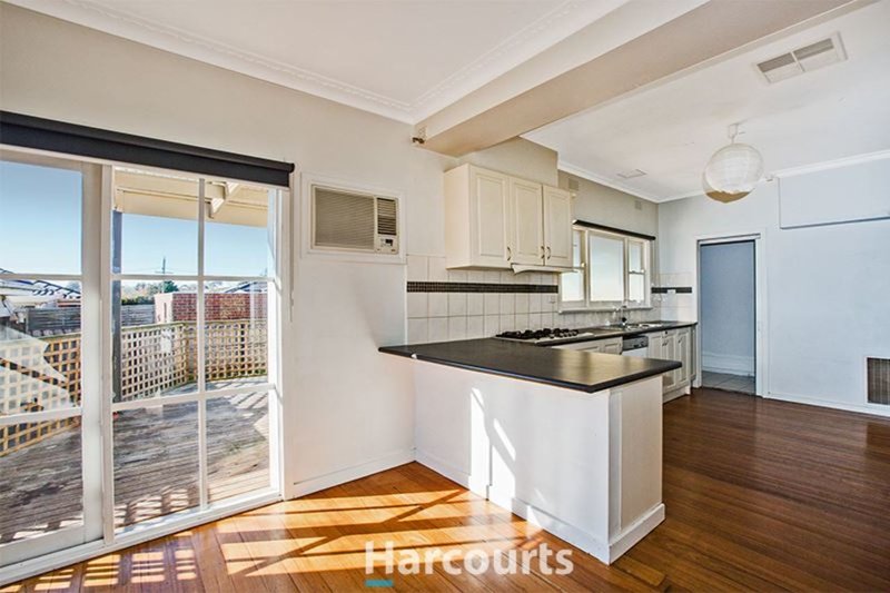 Photo - 74 Robjant Street, Hampton Park VIC 3976 - Image 4