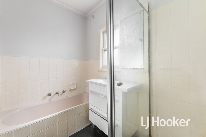 Photo - 74 Robjant Street, Hampton Park VIC 3976 - Image 12