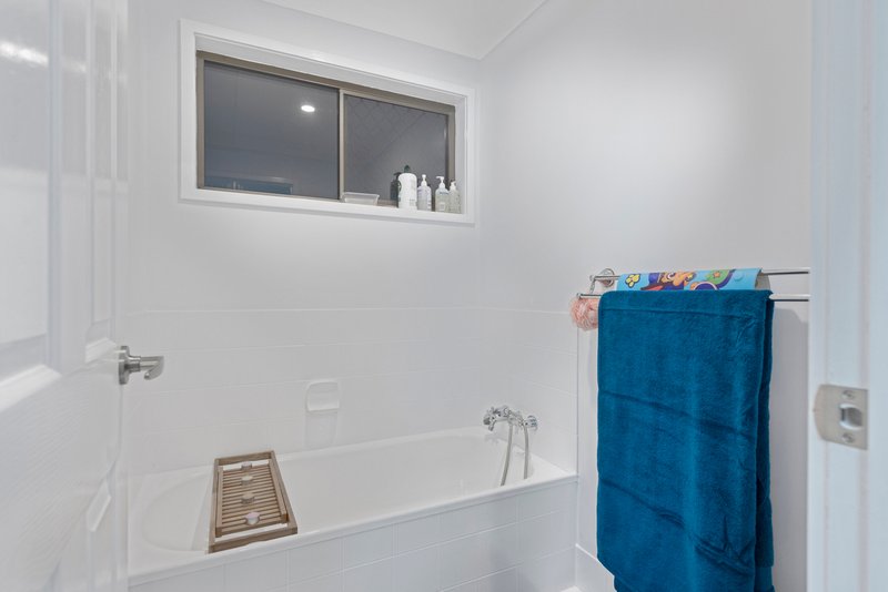 Photo - 74 Rosemount Drive, Willow Vale QLD 4209 - Image 34