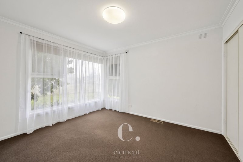Photo - 74 Ruhamah Avenue, Bell Post Hill VIC 3215 - Image 6