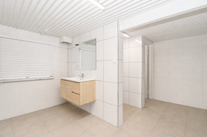 Photo - 74 Second Avenue, Home Hill QLD 4806 - Image 11