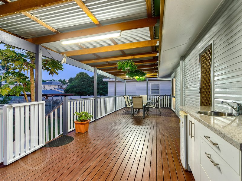 Photo - 74 Sexton Street, Tarragindi QLD 4121 - Image 12