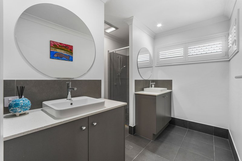 Photo - 74 Sheridan Drive, Flagstone QLD 4280 - Image 7