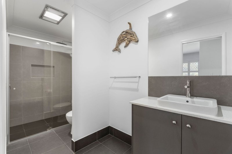 Photo - 74 Sheridan Drive, Flagstone QLD 4280 - Image 9