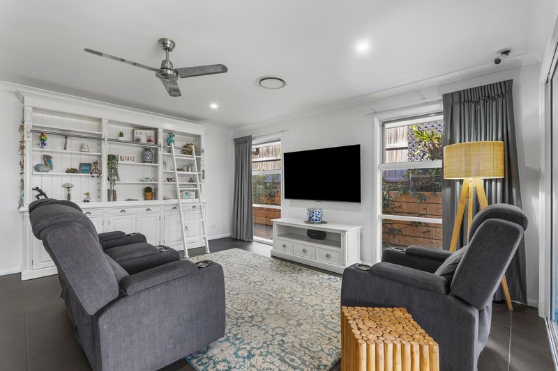 Photo - 74 Sheridan Drive, Flagstone QLD 4280 - Image 10