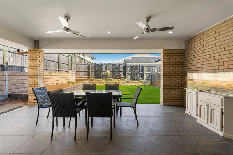 Photo - 74 Sheridan Drive, Flagstone QLD 4280 - Image 11