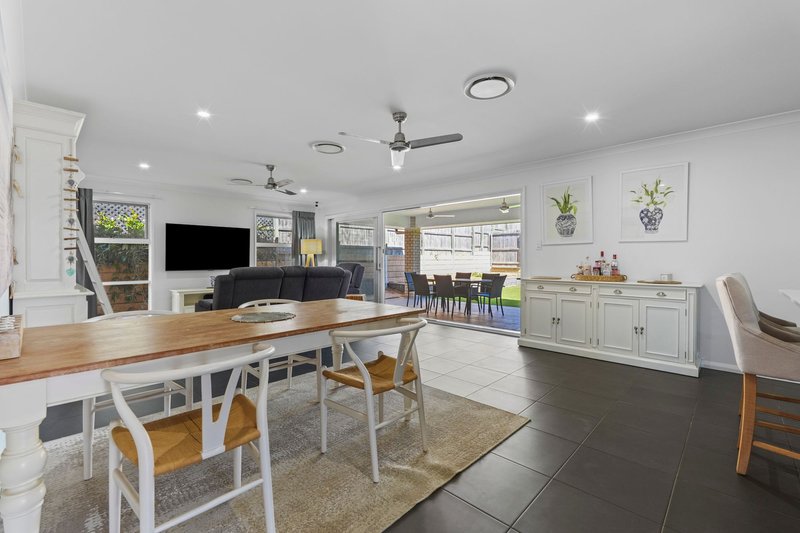 Photo - 74 Sheridan Drive, Flagstone QLD 4280 - Image 14