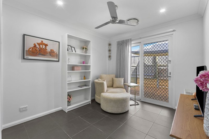 Photo - 74 Sheridan Drive, Flagstone QLD 4280 - Image 17