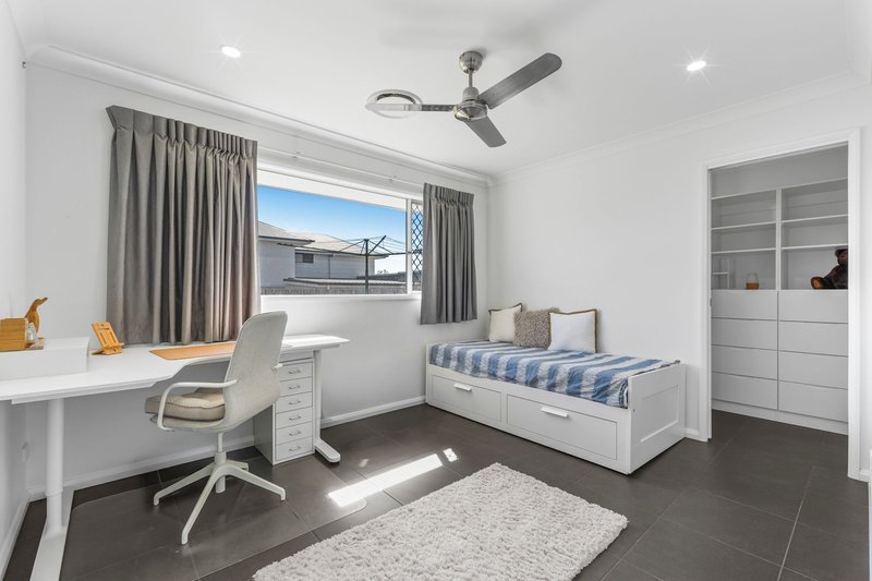 Photo - 74 Sheridan Drive, Flagstone QLD 4280 - Image 18