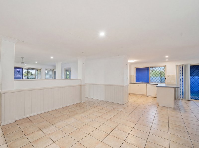 Photo - 74 Shields Street, Redcliffe QLD 4020 - Image 6