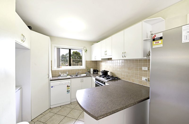 Photo - 74 Shoalhaven Avenue, Amaroo ACT 2914 - Image 7