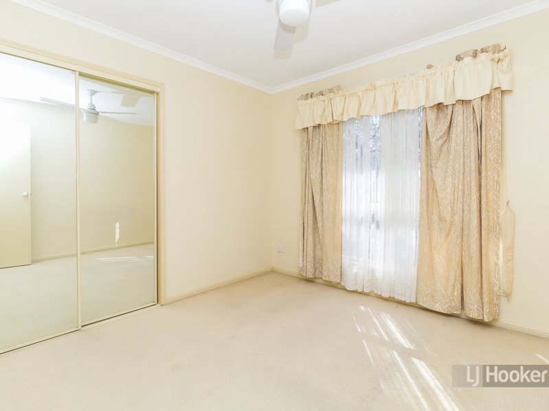 Photo - 74 Solandra Circuit, Regents Park QLD 4118 - Image 9