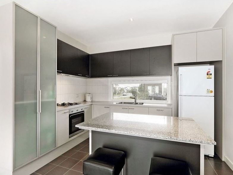 Photo - 74 Stadium Circuit, Mulgrave VIC 3170 - Image 2