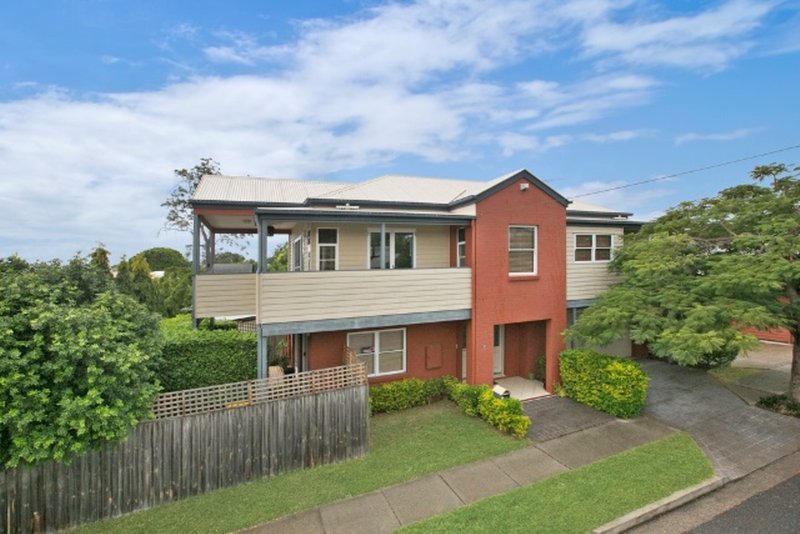 Photo - 74 Stratton Terrace, Manly QLD 4179 - Image 10