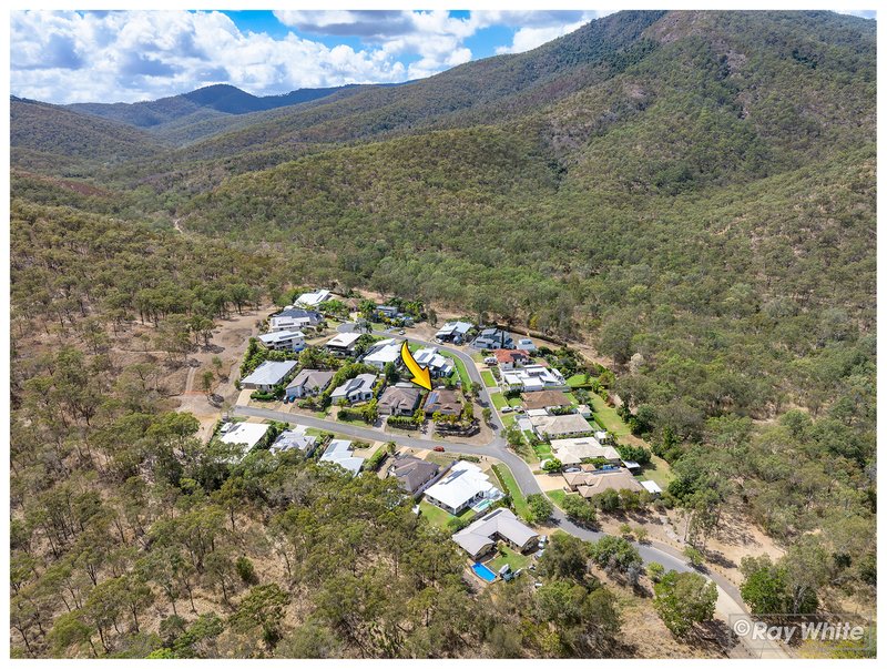 Photo - 74 Sunset Drive, Norman Gardens QLD 4701 - Image 29