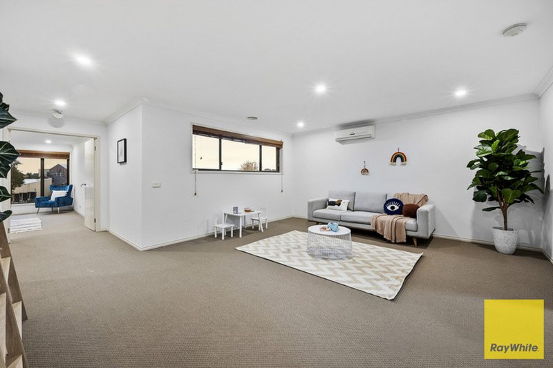 Photo - 74 Sunset Views Boulevard, Tarneit VIC 3029 - Image 12