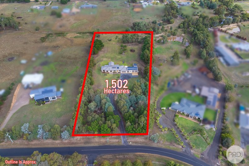 Photo - 74 Taemore Close, Haddon VIC 3351 - Image 20