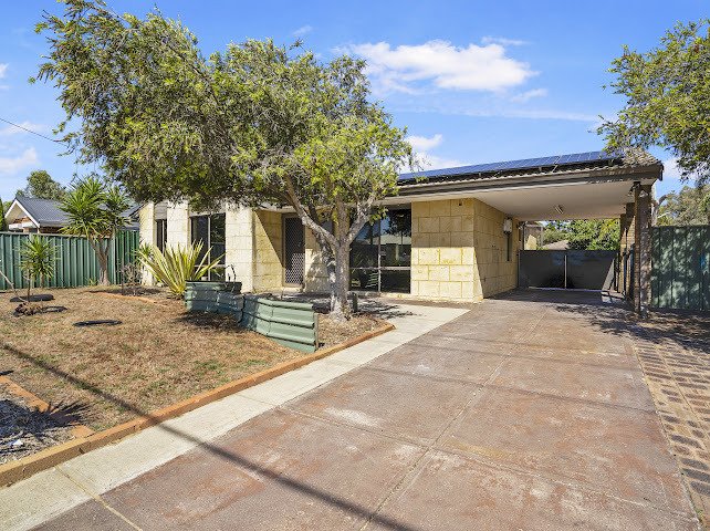 Photo - 74 Teranca Road, Greenfields WA 6210 - Image 2