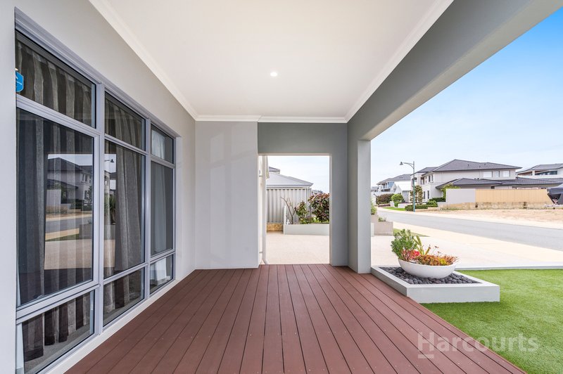 Photo - 74 Venice Entrance, Iluka WA 6028 - Image 3