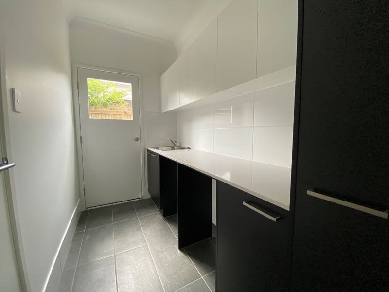 Photo - 74 Wanda Road, Upper Mount Gravatt QLD 4122 - Image 5