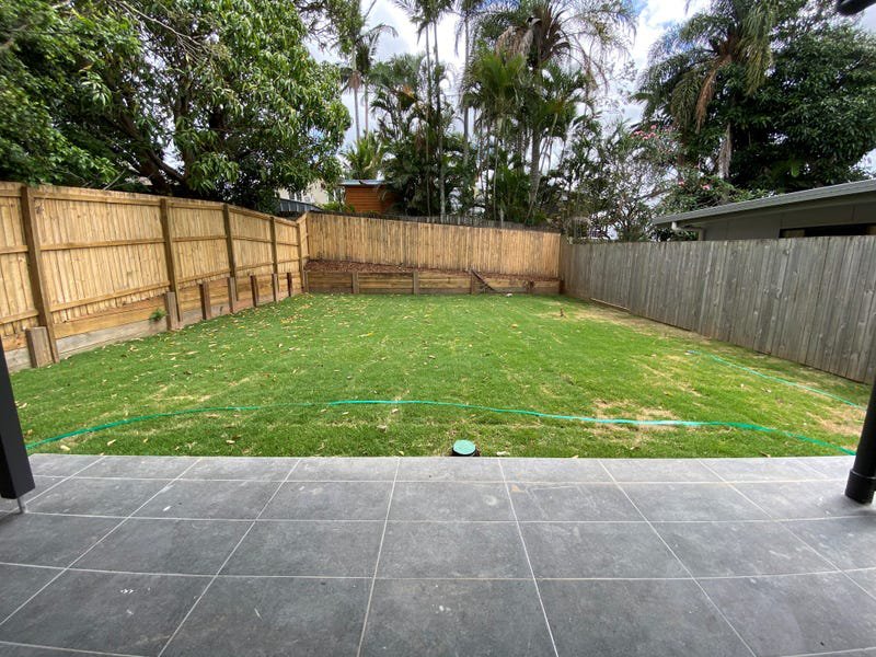 Photo - 74 Wanda Road, Upper Mount Gravatt QLD 4122 - Image 7