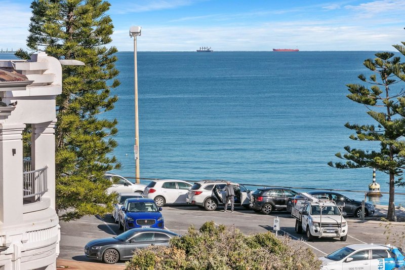 Photo - 7/4 Warnham Road, Cottesloe WA 6011 - Image 16