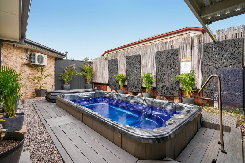 Photo - 74 Warrego Crescent, Murrumba Downs QLD 4503 - Image 8