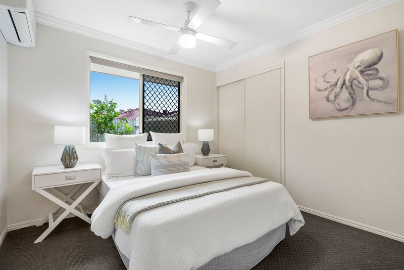 Photo - 74 Warrego Crescent, Murrumba Downs QLD 4503 - Image 17