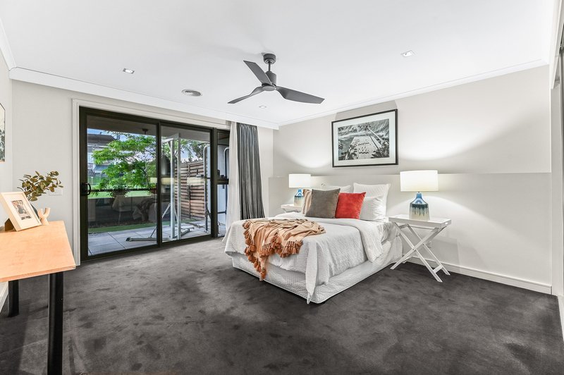 Photo - 74 Waverley Park Drive, Mulgrave VIC 3170 - Image 15