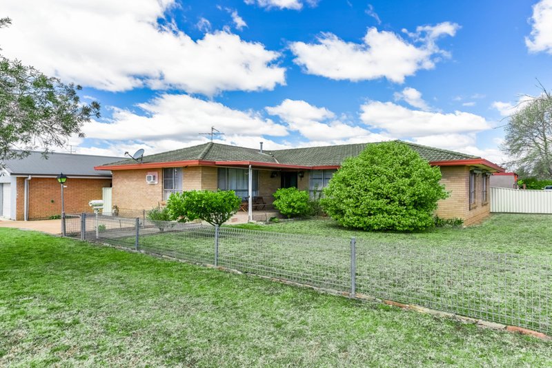 74 Westbourne Avenue, Thirlmere NSW 2572