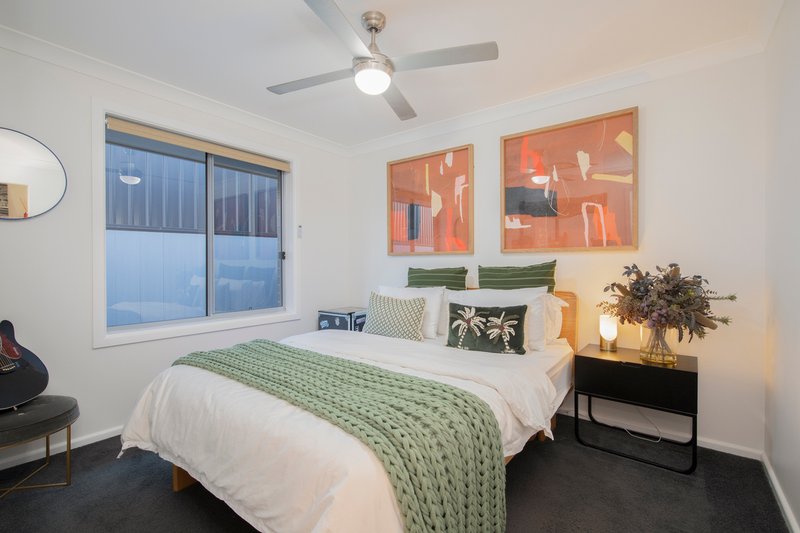 Photo - 74 Wigeon Chase, Cameron Park NSW 2285 - Image 15