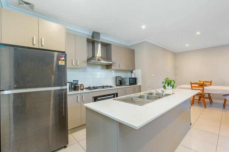 Photo - 74 William Hart Crescent, Penrith NSW 2750 - Image 3