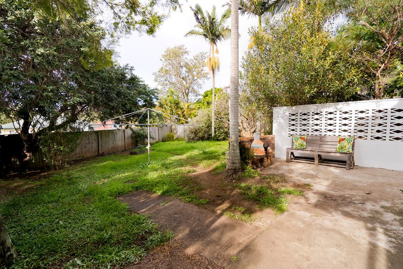 Photo - 74 Woking Street, Keperra QLD 4054 - Image 10