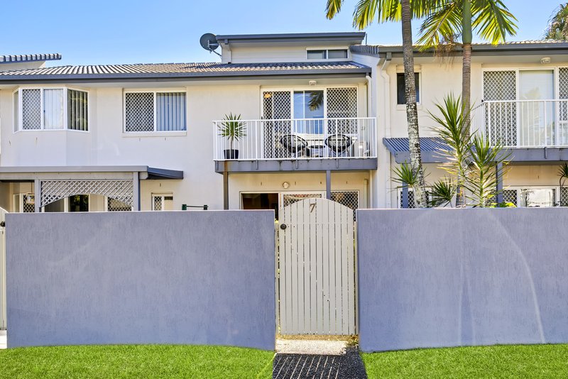 Photo - 7/40-46 Memorial Avenue, Maroochydore QLD 4558 - Image 2